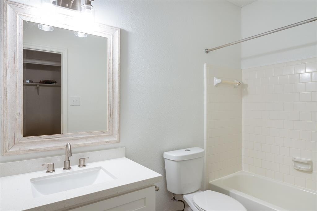 1030 Wentworth Drive - Photo 9