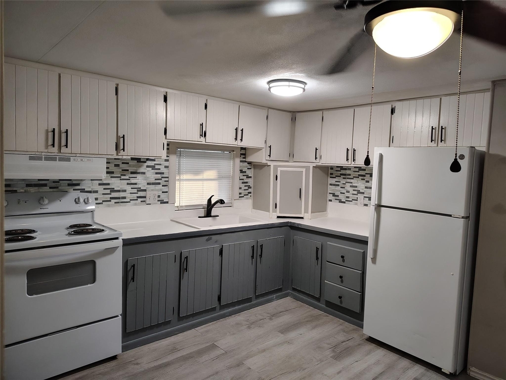 17406 Spruce Lane - Photo 8