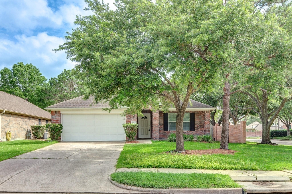 24502 Drakefield Court - Photo 0