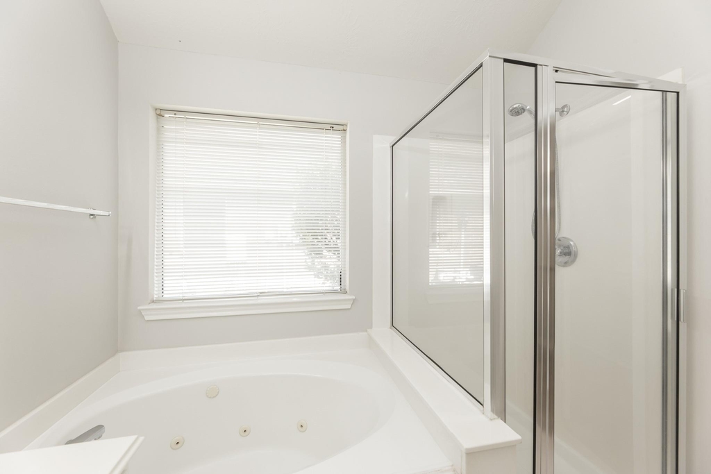 24502 Drakefield Court - Photo 20
