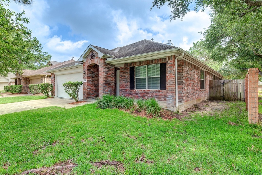24502 Drakefield Court - Photo 2