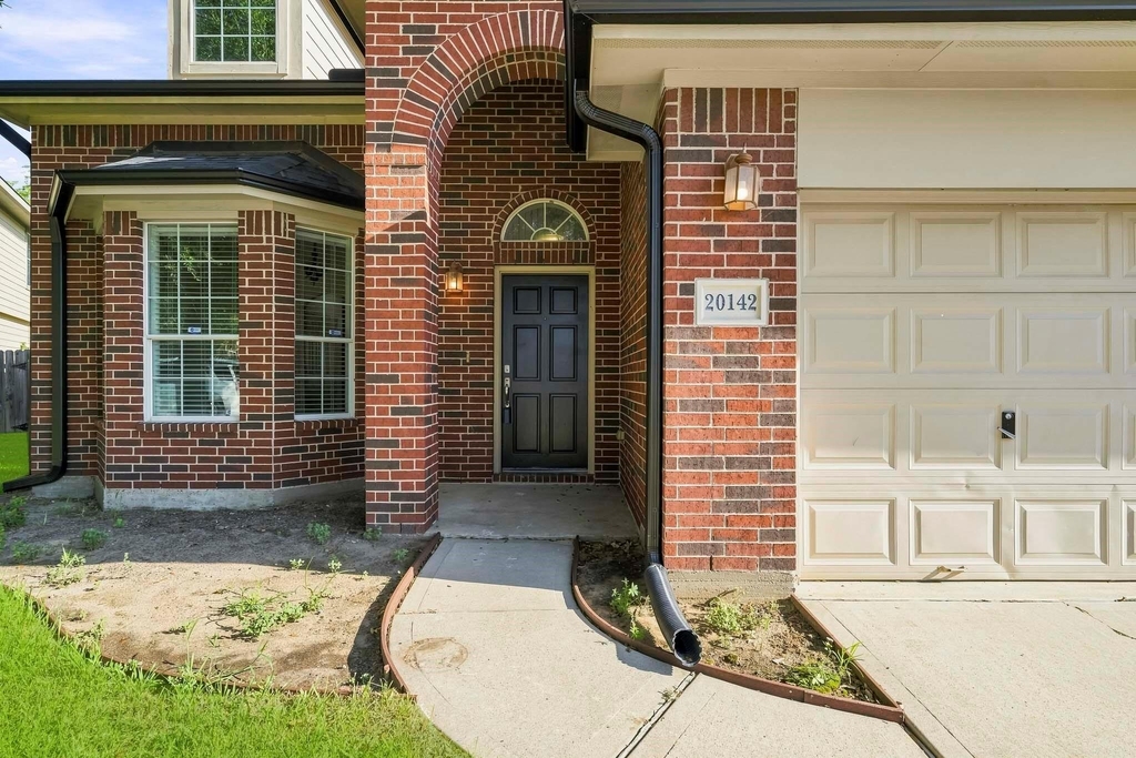 20142 Harvest Landing Lane - Photo 1