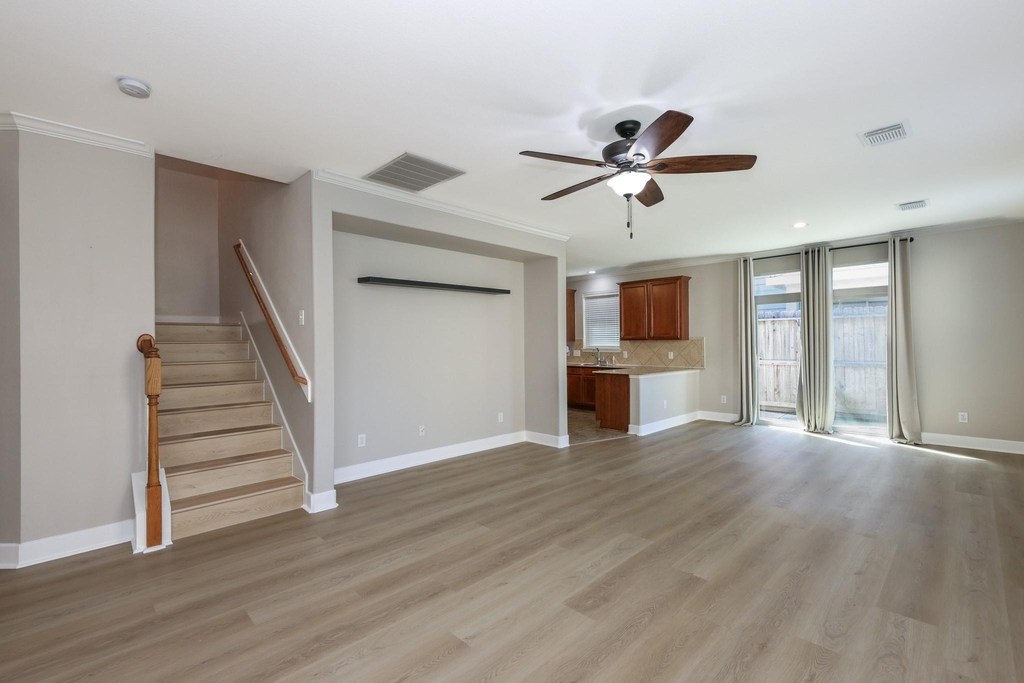 16021 Summerville Lake Drive - Photo 5