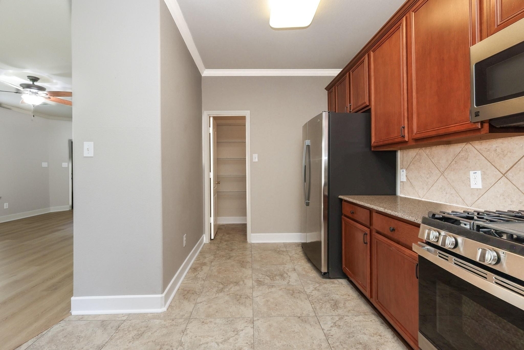 16021 Summerville Lake Drive - Photo 12