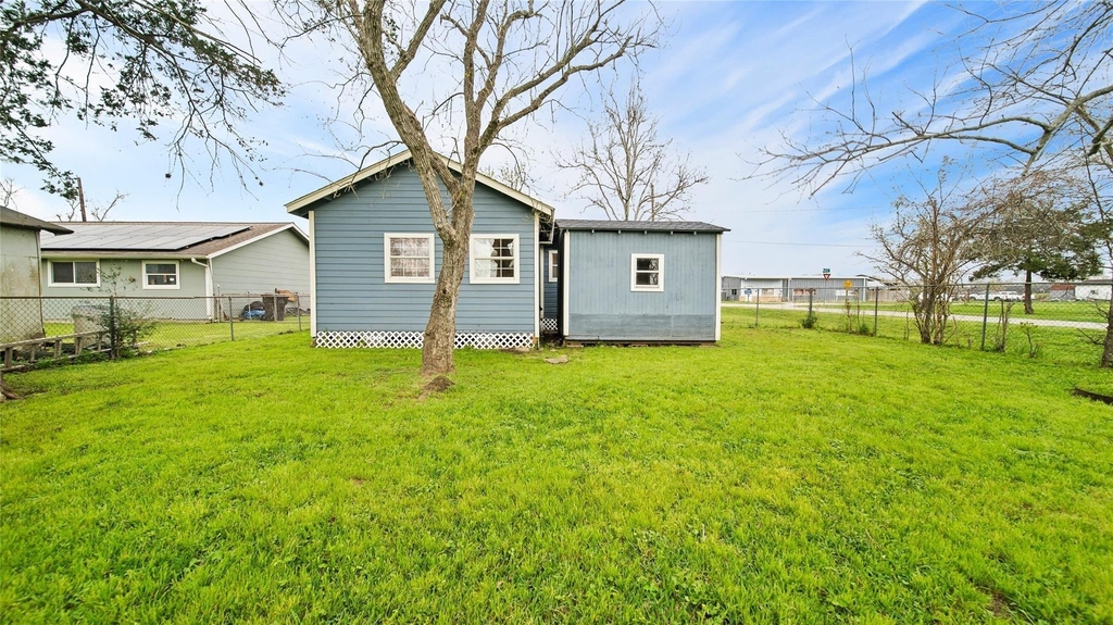 234 E Texas Street - Photo 20