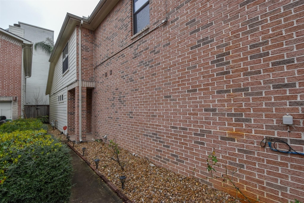 5710 Cornish Street - Photo 2