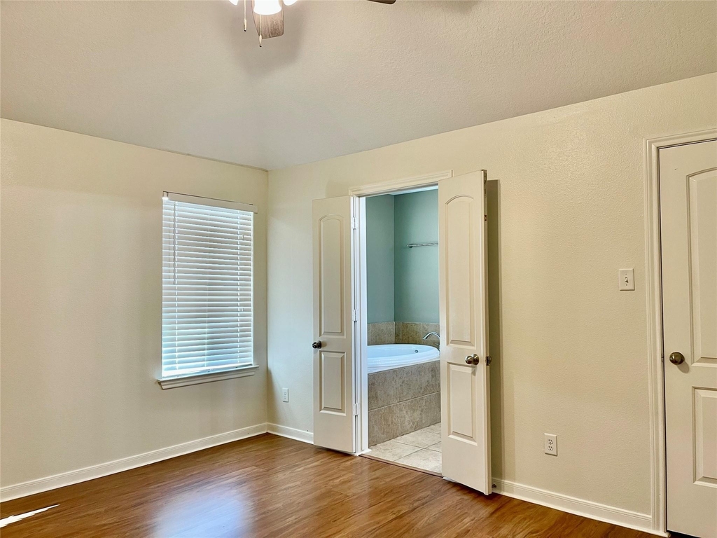 7808 Colonial Lane - Photo 16