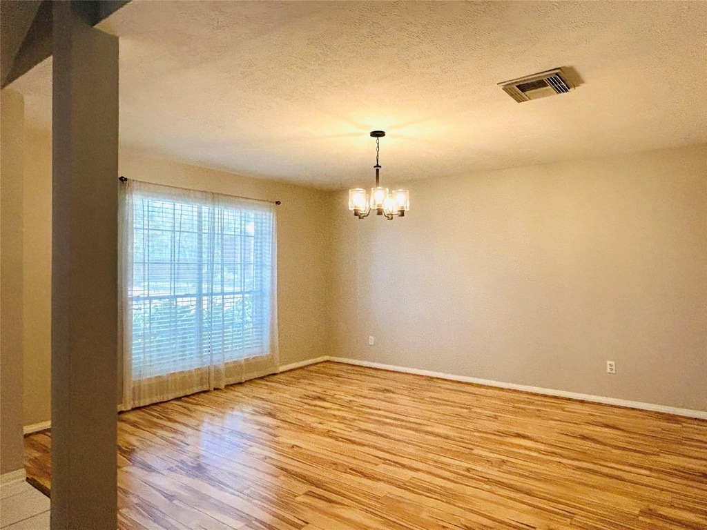 1404 Helmsley Drive - Photo 7