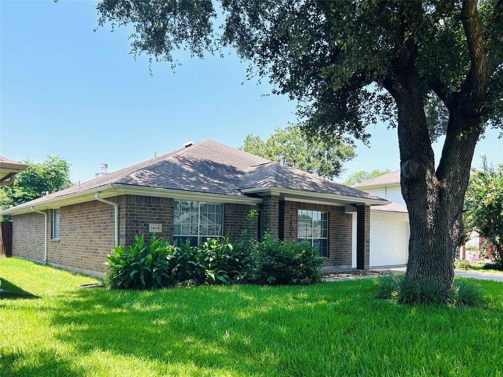 1404 Helmsley Drive - Photo 1