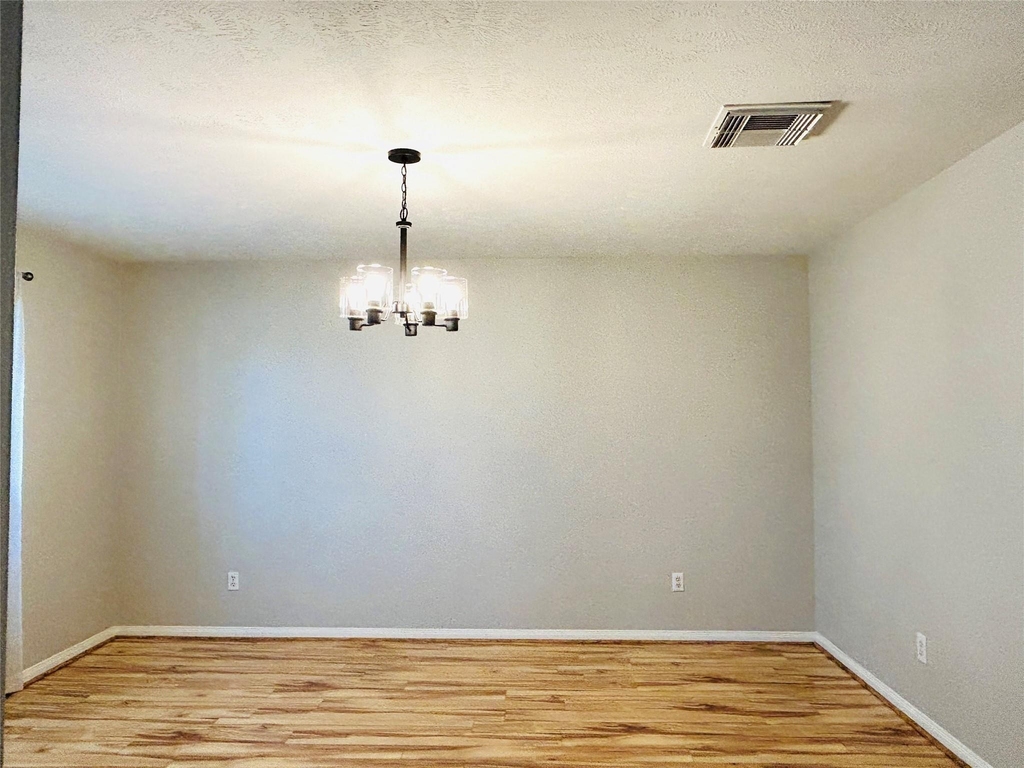 1404 Helmsley Drive - Photo 9
