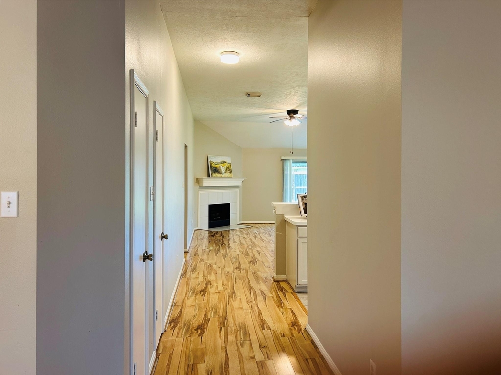 1404 Helmsley Drive - Photo 10
