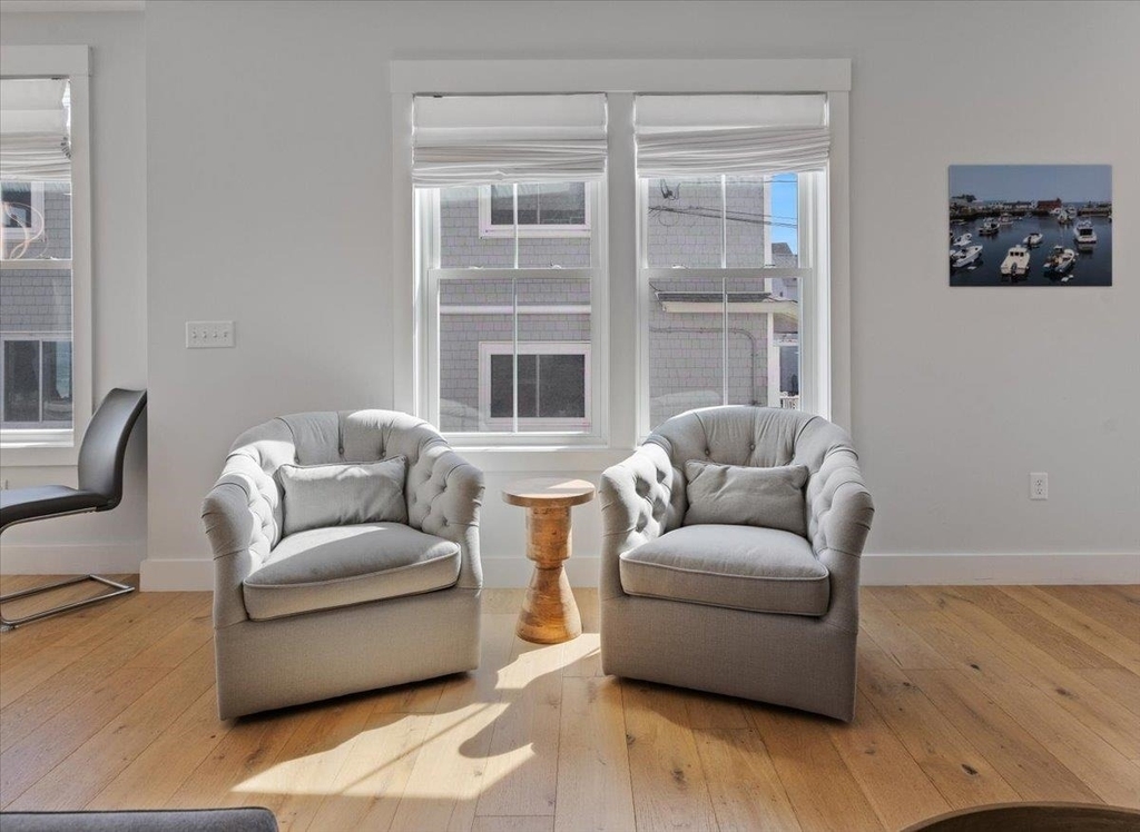 220 North End - Photo 9