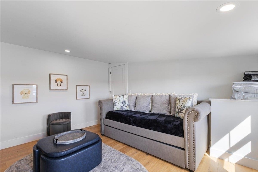 220 North End - Photo 33