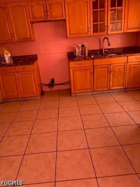 1104 Westminster Street W - Photo 1