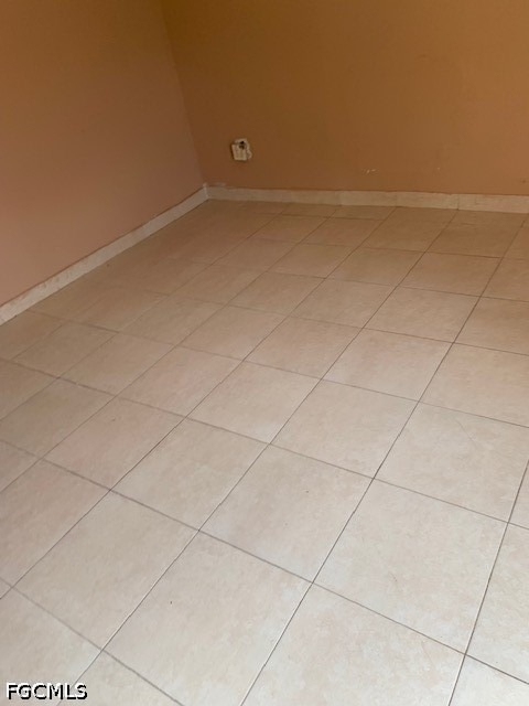 1104 Westminster Street W - Photo 4