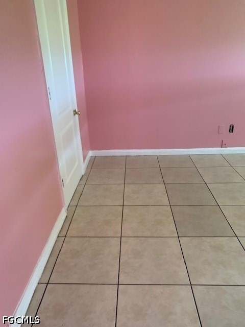 1104 Westminster Street W - Photo 2