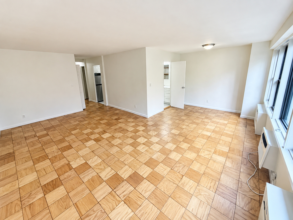 236 East 36th Street - Photo 0