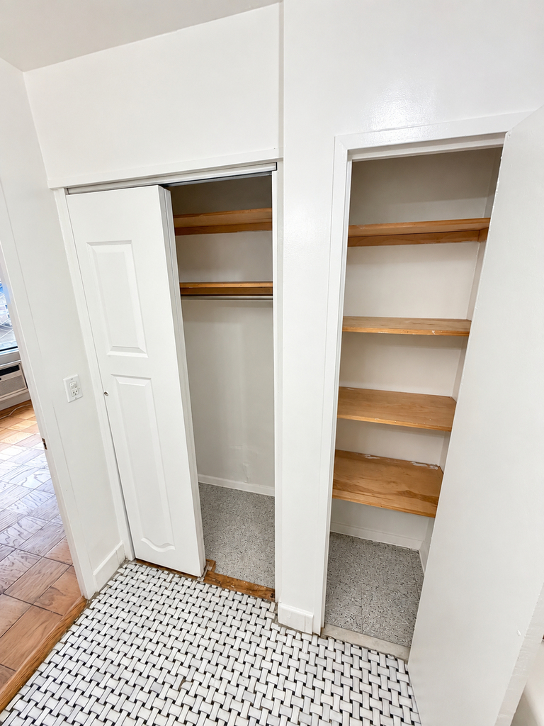 236 East 36th Street - Photo 7