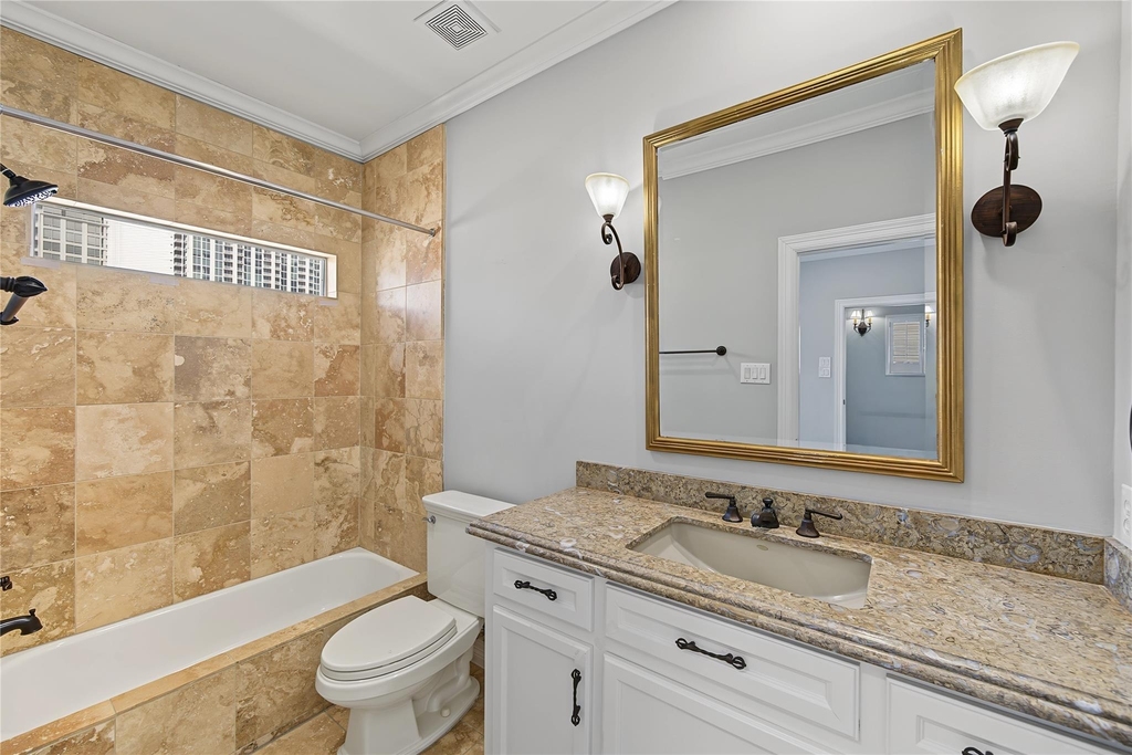 2188 Bancroft Street - Photo 29