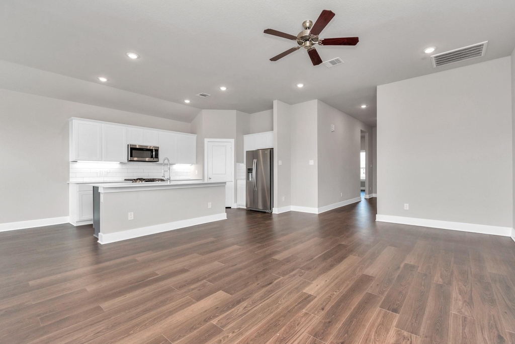 10642 Cascade Creek Drive - Photo 6