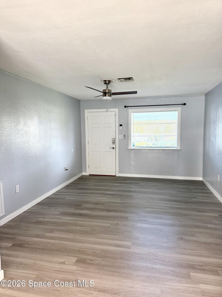 1052 Garfield Street - Photo 14