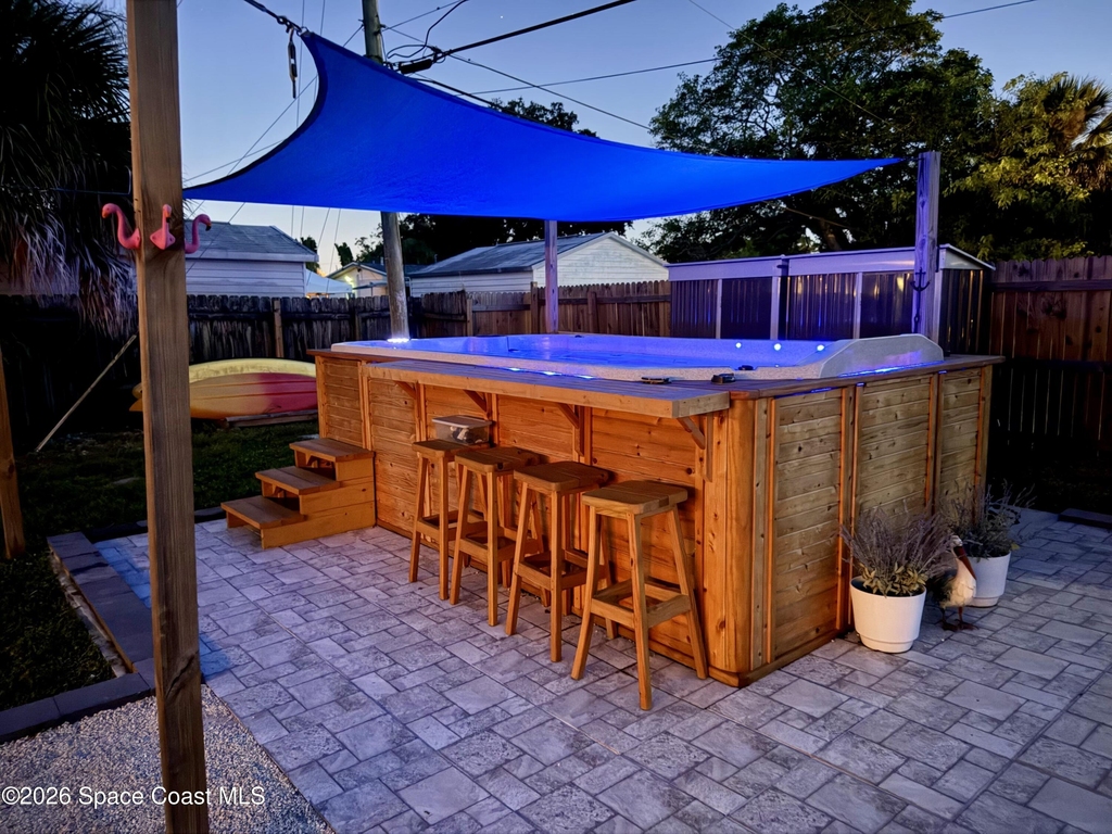 1052 Garfield Street - Photo 5