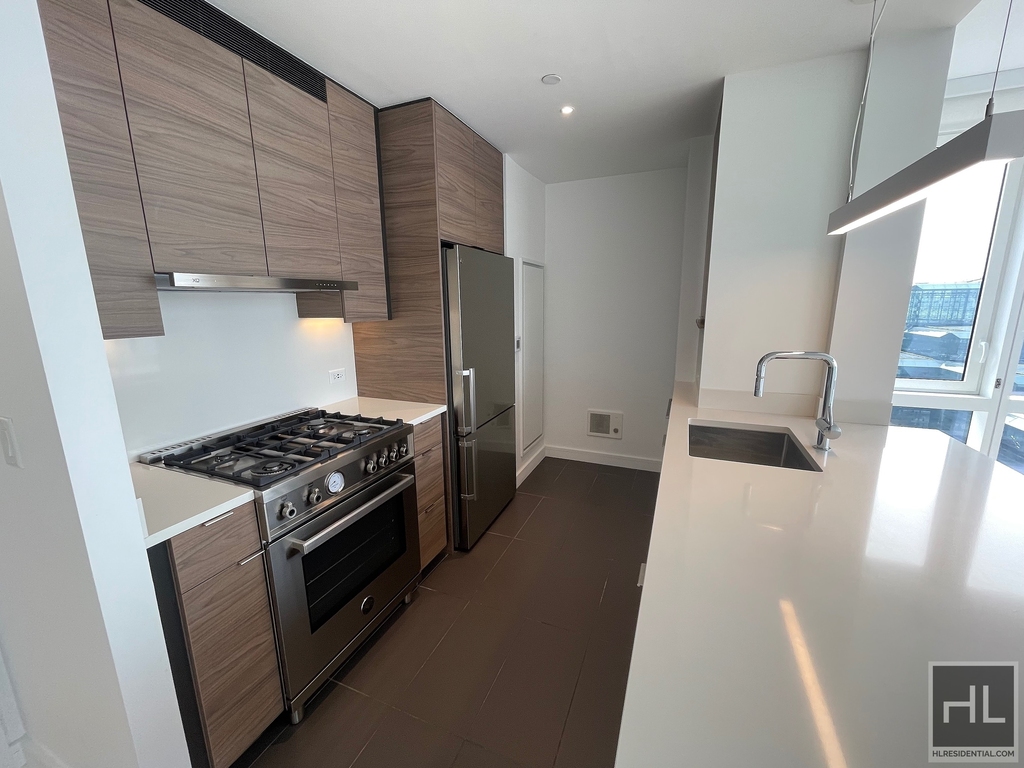 West 38th Street - Photo 1
