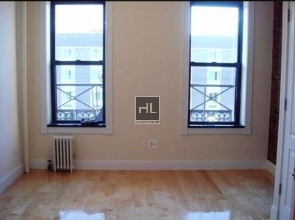 West 53 Street - Photo 2
