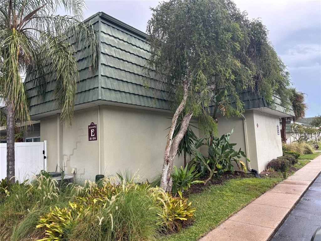 1799 N Highland Avenue - Photo 0