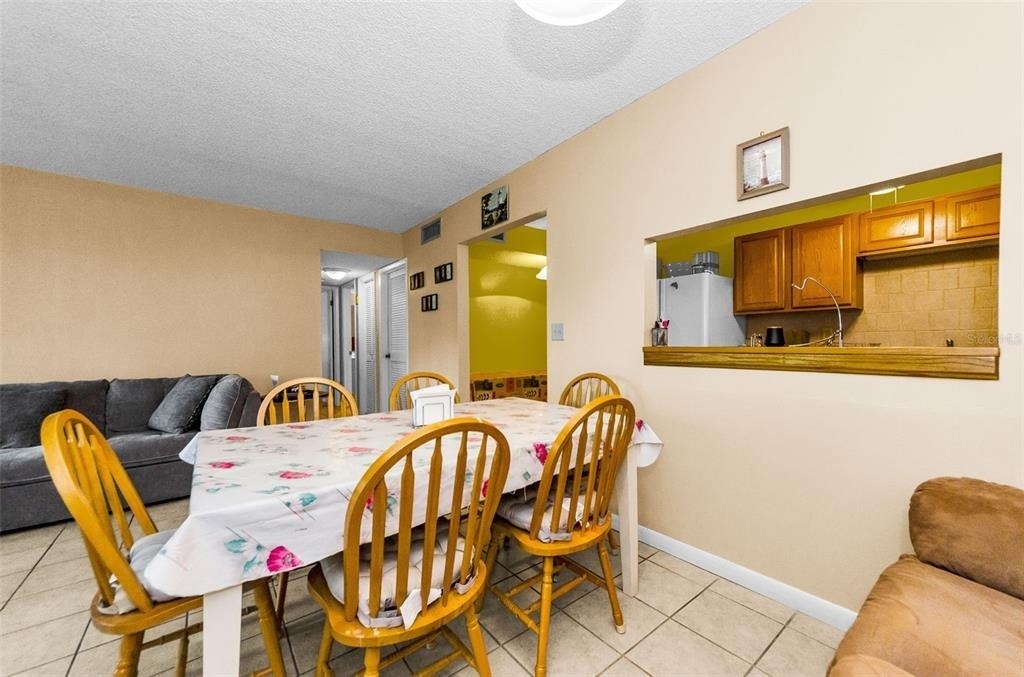2575 Pine Ridge Way S - Photo 3