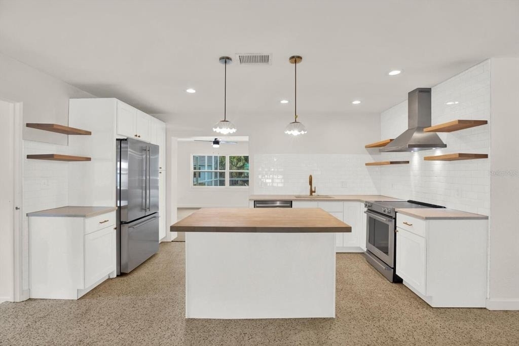 5531 13th Avenue N - Photo 3