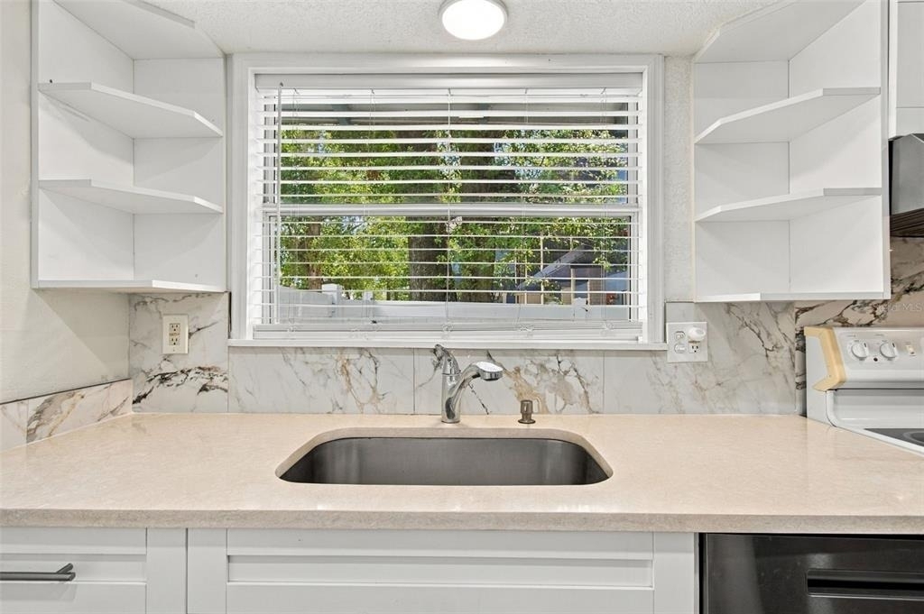 524 3rd Street N - Photo 15