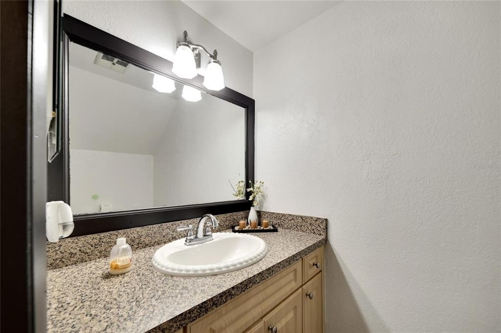 6301 Newtown Circle - Photo 27