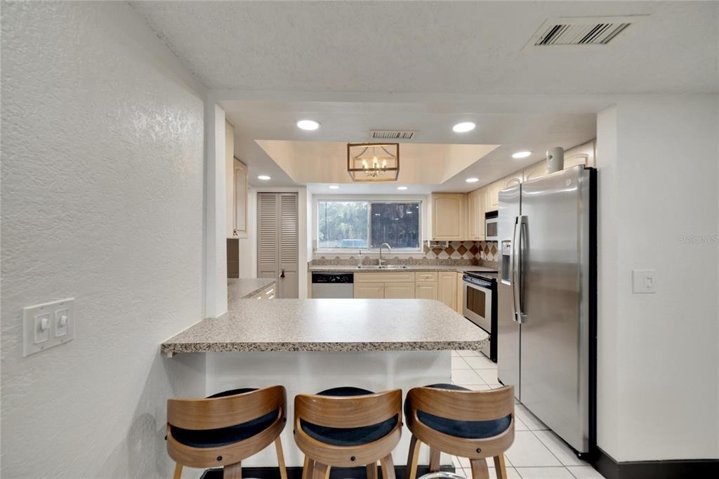 6301 Newtown Circle - Photo 10
