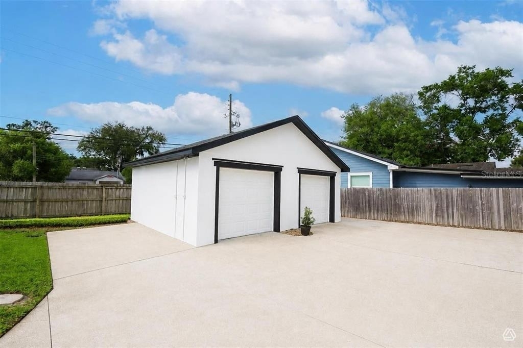 2202 Elizabeth Avenue - Photo 1