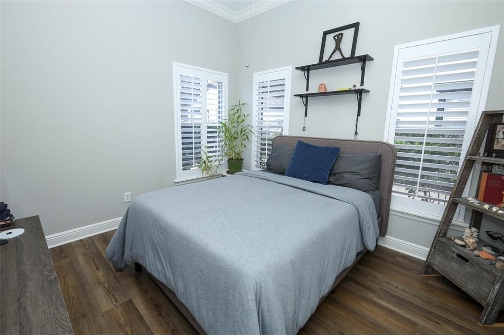 2202 Elizabeth Avenue - Photo 8