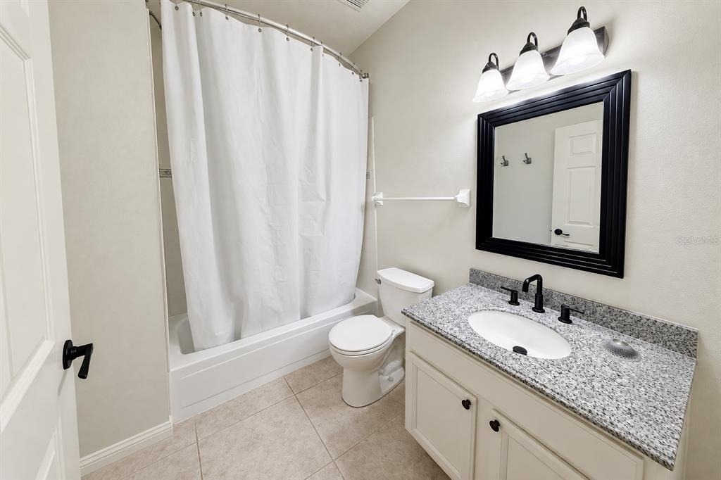 13535 Bluewater Circle - Photo 18