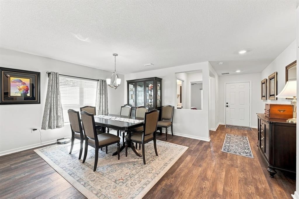 455 Overpool Avenue - Photo 2