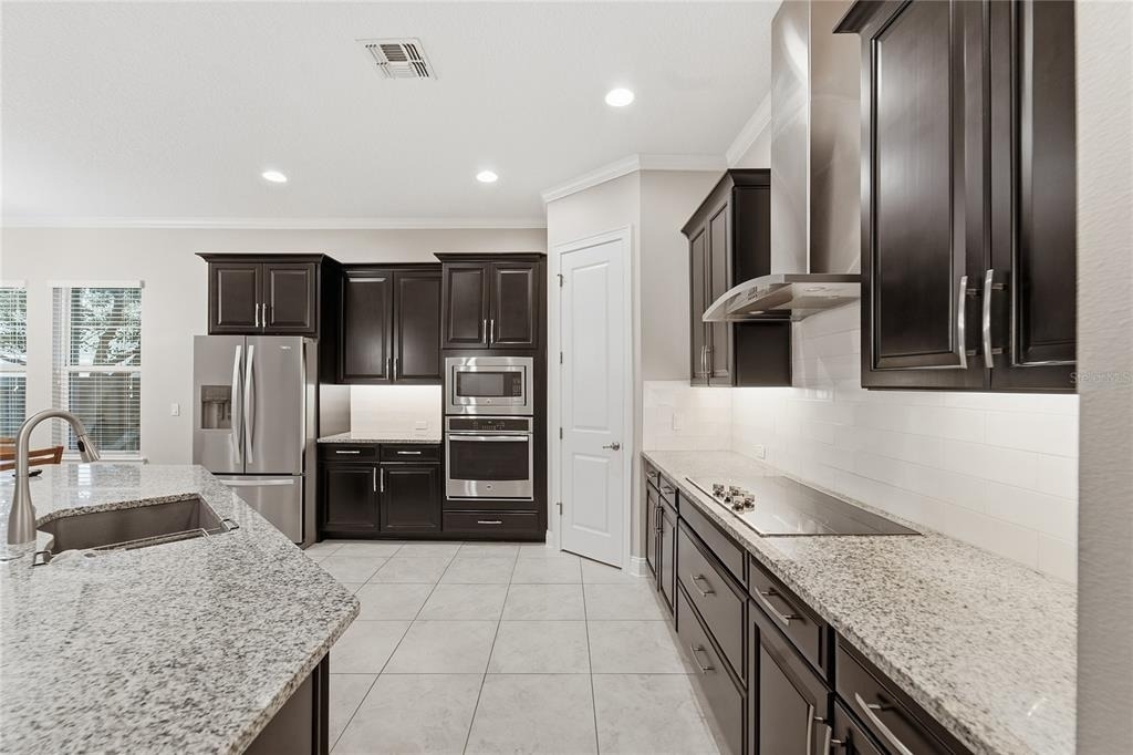 13833 Behring Avenue - Photo 15