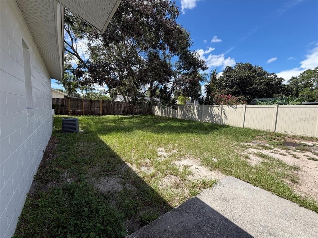 803 Calabria Drive - Photo 10