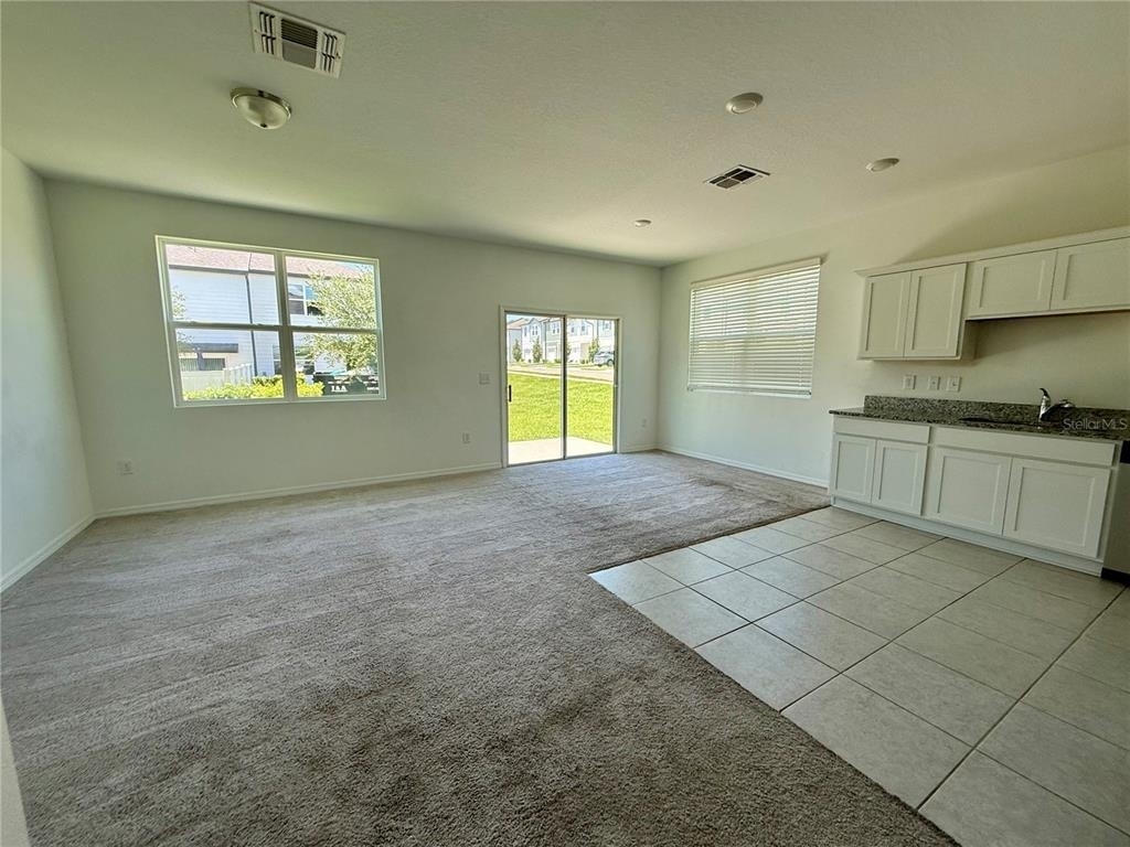 476 Madison Drive - Photo 2