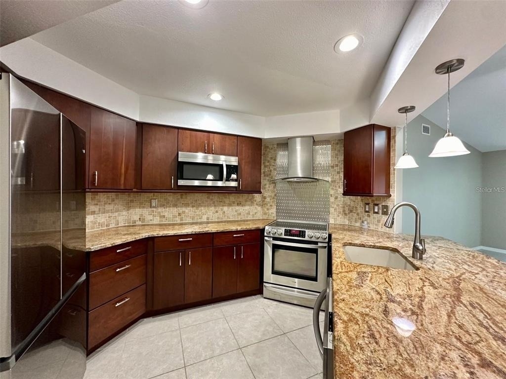 2431 Malaya Court - Photo 3