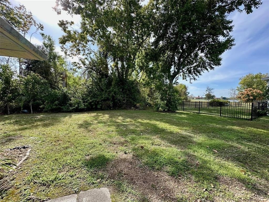 2431 Malaya Court - Photo 25