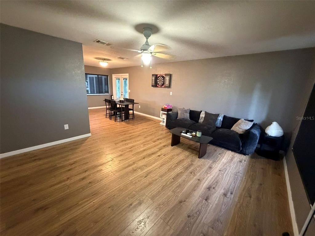 8620 Alam Avenue - Photo 2