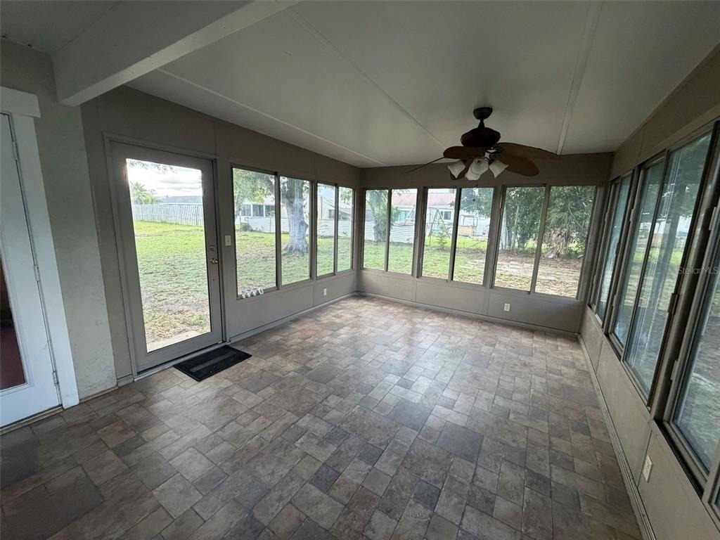 8620 Alam Avenue - Photo 18