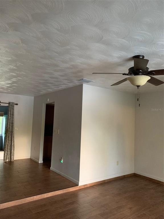 2211 Hardey Street - Photo 3