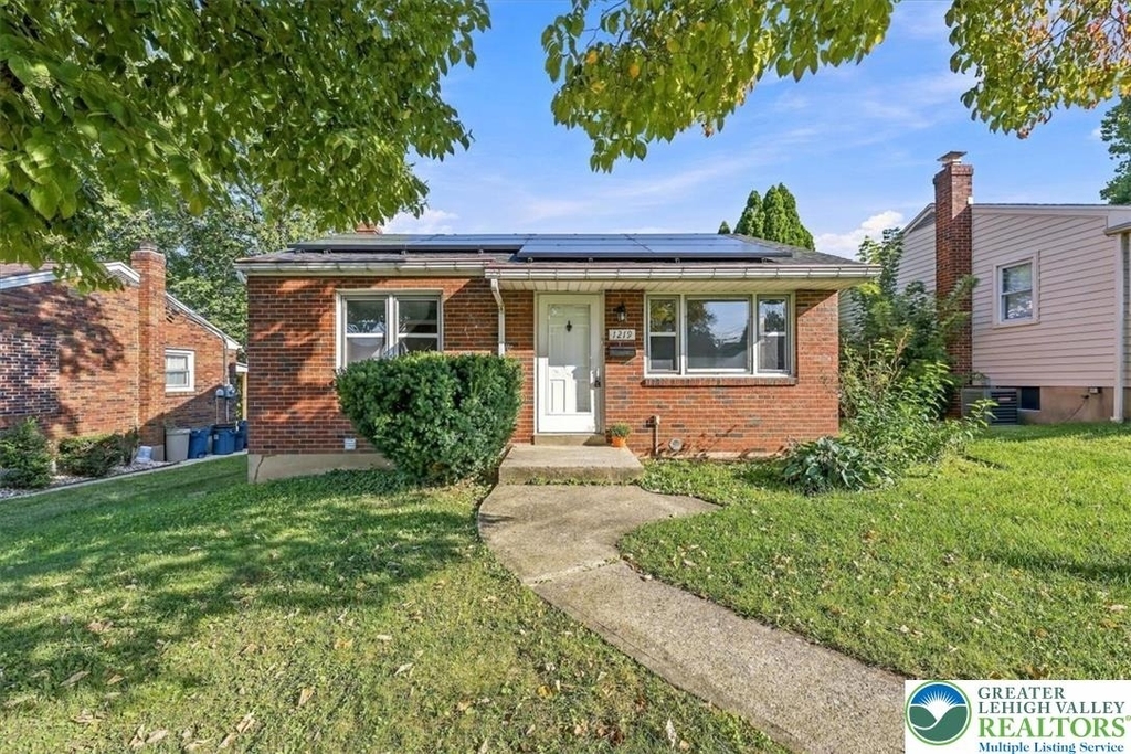 1219 E Highland Street - Photo 0
