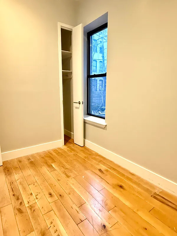1020 Park Place - Photo 11