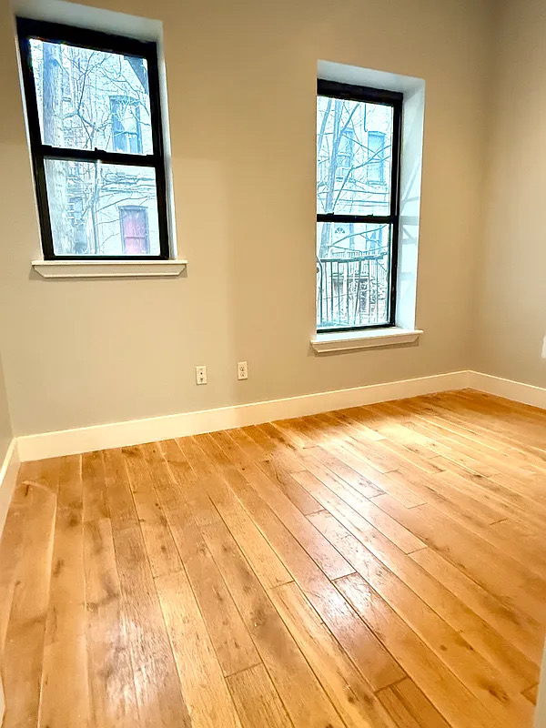 1020 Park Place - Photo 9