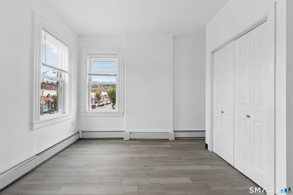 654 Park Street - Photo 5